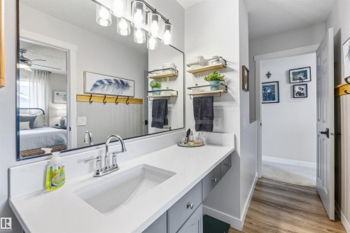 3 Denault Place, St. Albert, AB - Indoor