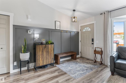 3 Denault Place, St. Albert, AB - Indoor