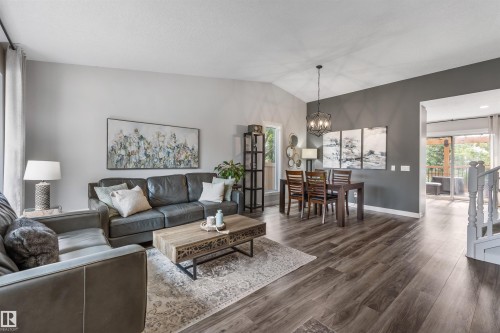 3 Denault Place, St. Albert, AB - Indoor Photo Showing Living Room