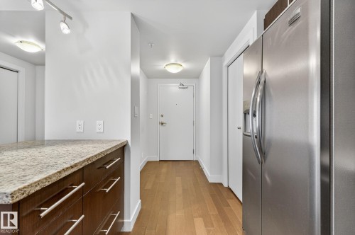 #203 10046 117 St Nw, Edmonton, AB - Indoor