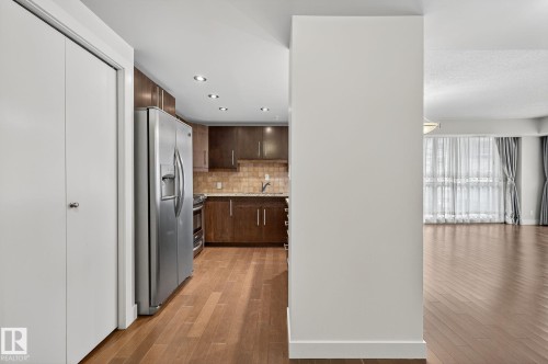 #203 10046 117 St Nw, Edmonton, AB - Indoor Photo Showing Other Room