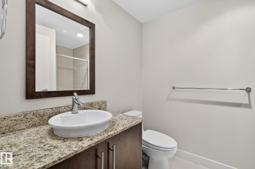 #203 10046 117 St Nw, Edmonton, AB - Indoor Photo Showing Bathroom