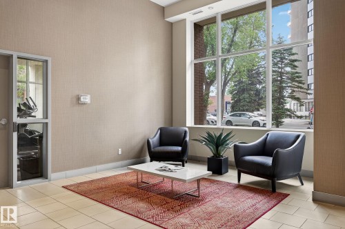 #203 10046 117 St Nw, Edmonton, AB - Indoor Photo Showing Other Room