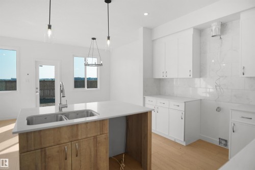 58 Lemon Close, Spruce Grove, AB - Indoor Photo Showing Kitchen With Double Sink