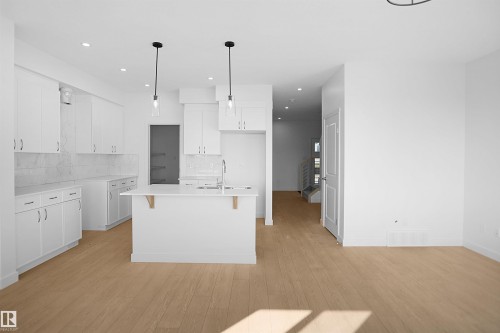 58 Lemon Close, Spruce Grove, AB - Indoor Photo Showing Kitchen With Double Sink With Upgraded Kitchen