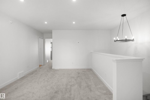 58 Lemon Close, Spruce Grove, AB - Indoor Photo Showing Other Room