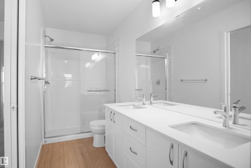 58 Lemon Close, Spruce Grove, AB - Indoor Photo Showing Bathroom