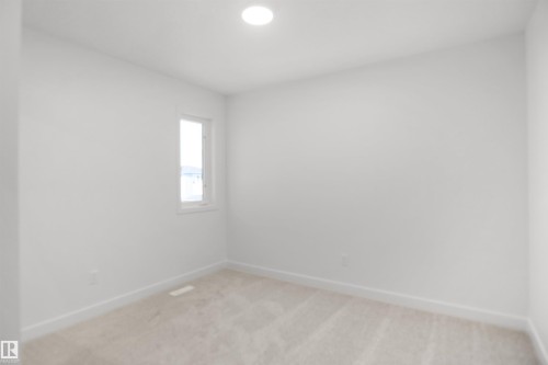 58 Lemon Close, Spruce Grove, AB - Indoor Photo Showing Other Room