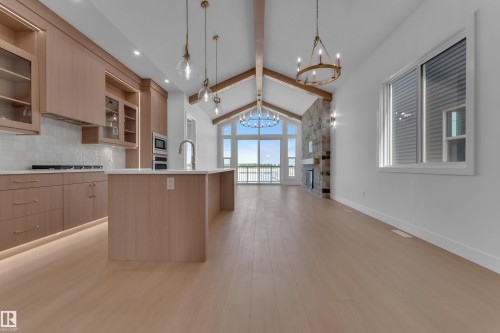 264 Falcon Crescent, Leduc, AB - Indoor Photo Showing Kitchen