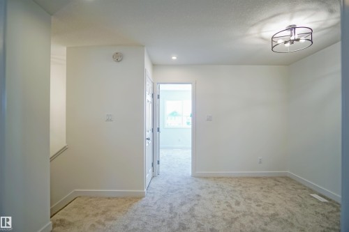 15 Lemon Close, Spruce Grove, AB - Indoor Photo Showing Other Room