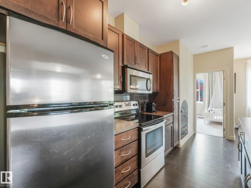 #346 308 Ambleside Li Sw, Edmonton, AB - Indoor Photo Showing Kitchen