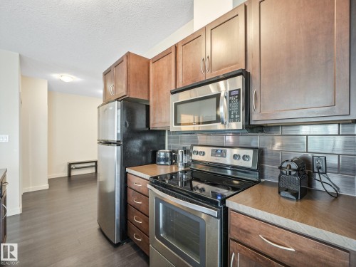 #346 308 Ambleside Li Sw, Edmonton, AB - Indoor Photo Showing Kitchen