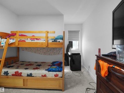 #7 7110 Keswick Common Sw, Edmonton, AB - Indoor Photo Showing Bedroom