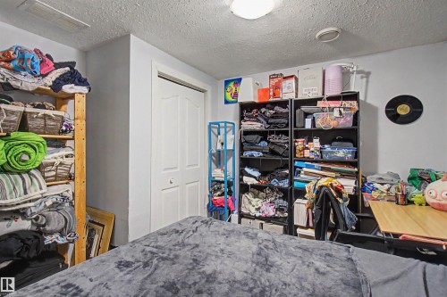 Light gray walls complement the white ceiling and trim - 8215 149 Street Nw, Edmonton, AB - Indoor