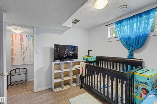 Image quality insufficient for description - 8215 149 Street Nw, Edmonton, AB - Indoor Photo Showing Bedroom
