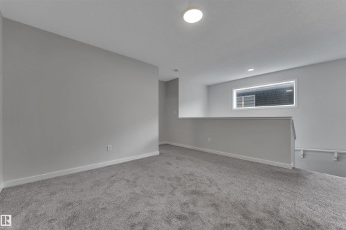 226 Orchards Boulevard Sw, Edmonton, AB - Indoor Photo Showing Other Room
