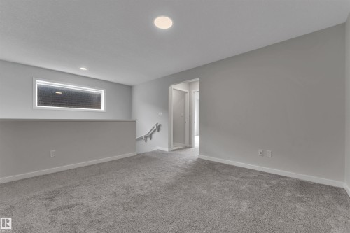 226 Orchards Boulevard Sw, Edmonton, AB - Indoor Photo Showing Other Room