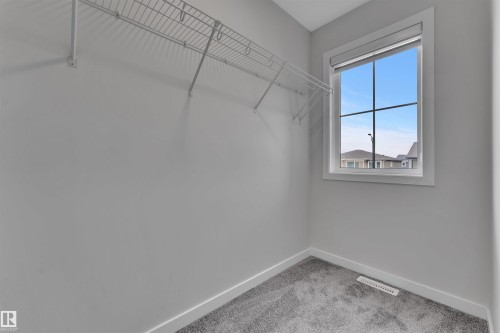 226 Orchards Boulevard Sw, Edmonton, AB - Indoor Photo Showing Other Room