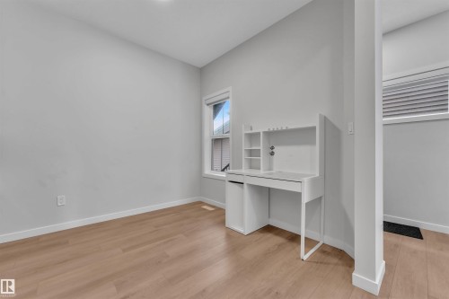 226 Orchards Boulevard Sw, Edmonton, AB - Indoor Photo Showing Other Room