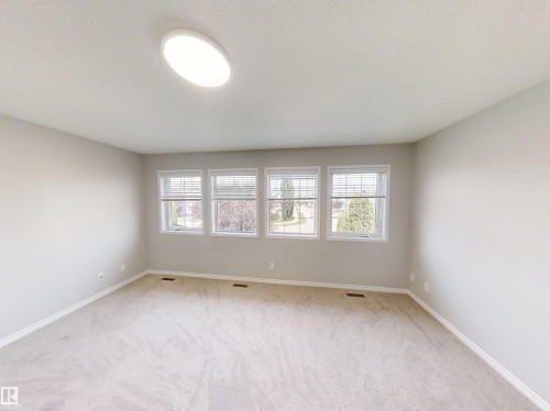 21107 58 Avenue Nw, Edmonton, AB - Indoor Photo Showing Other Room