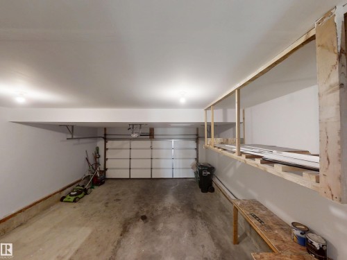 21107 58 Avenue Nw, Edmonton, AB - Indoor Photo Showing Garage