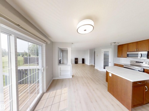 21107 58 Avenue Nw, Edmonton, AB - Indoor Photo Showing Kitchen