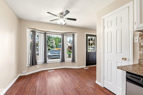 Bay window with a deep sill and wood-finish flooring - 281 Vantage Lane, Sherwood Park, AB - Indoor