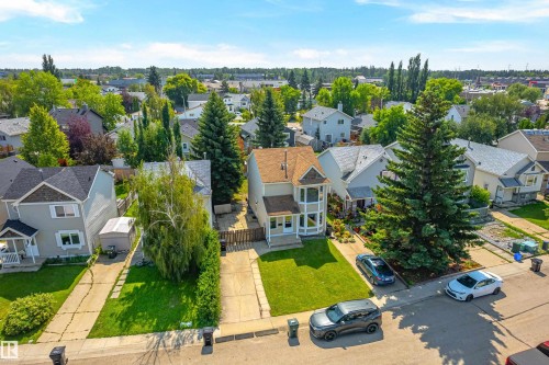 Two-story residence featuring a bay window design and a dormer roofline - 281 Vantage Lane, Sherwood Park, AB - Outdoor With View