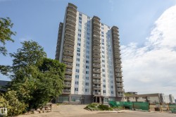 #502 9835 113 ST NW  Edmonton, AB T5K 1N4