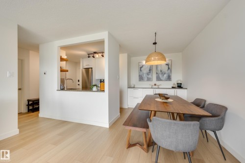 #502 9835 113 St Nw, Edmonton, AB - Indoor Photo Showing Dining Room