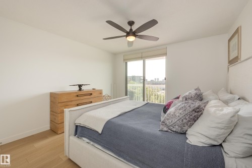 #502 9835 113 St Nw, Edmonton, AB - Indoor Photo Showing Bedroom