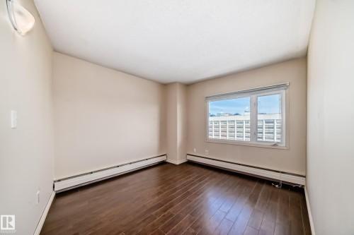#1601 9909 110 St Nw, Edmonton, AB - Indoor Photo Showing Other Room