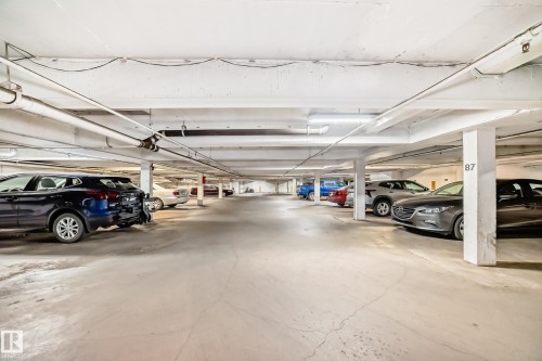 #1601 9909 110 St Nw, Edmonton, AB - Indoor Photo Showing Garage