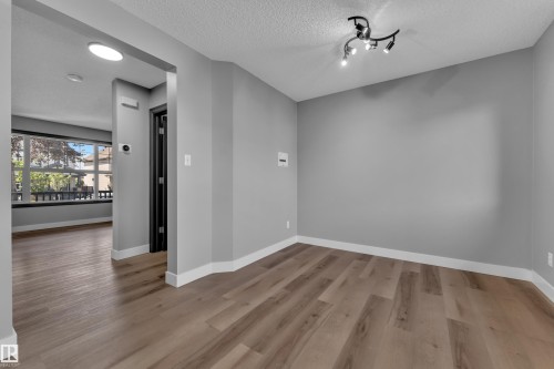 151 63 Street Sw, Edmonton, AB - Indoor Photo Showing Other Room