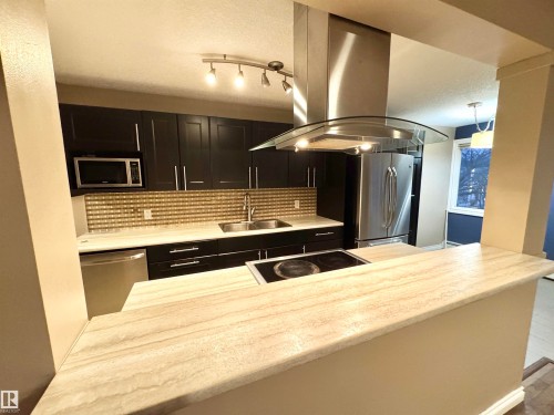 #18 10616 123 St Nw, Edmonton, AB - Indoor