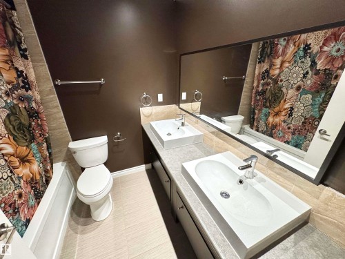 #18 10616 123 St Nw, Edmonton, AB - Indoor Photo Showing Bathroom
