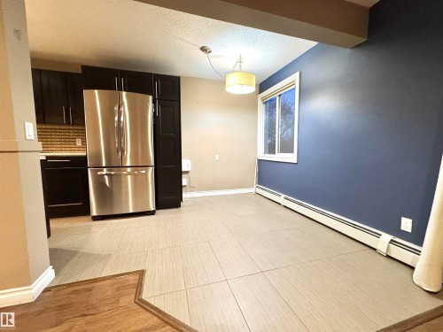 #18 10616 123 St Nw, Edmonton, AB - Indoor