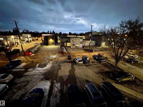 #18 10616 123 St Nw, Edmonton, AB - Outdoor With View