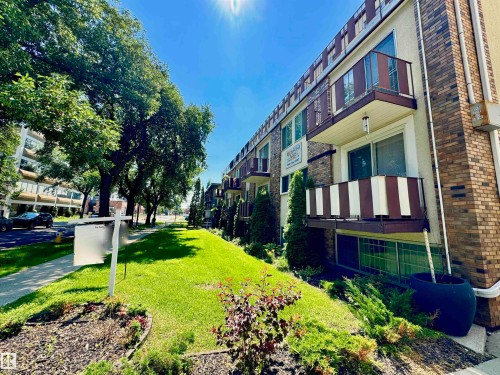 #18 10616 123 St Nw, Edmonton, AB - Outdoor