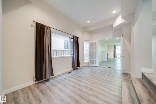 10519 140 Street Nw, Edmonton, AB - Indoor Photo Showing Other Room