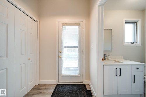 10519 140 Street Nw, Edmonton, AB - Indoor Photo Showing Other Room