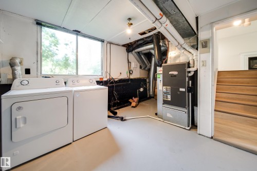 10519 140 Street Nw, Edmonton, AB - Indoor Photo Showing Laundry Room