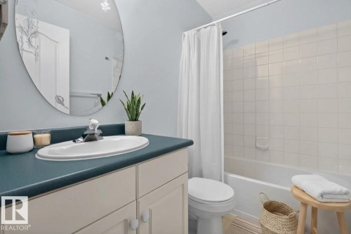 #111 1670 Jamha Rd Nw, Edmonton, AB - Indoor Photo Showing Bathroom