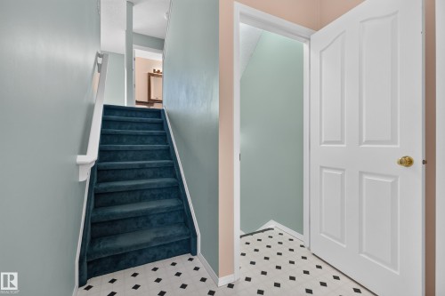 #111 1670 Jamha Rd Nw, Edmonton, AB - Indoor Photo Showing Other Room