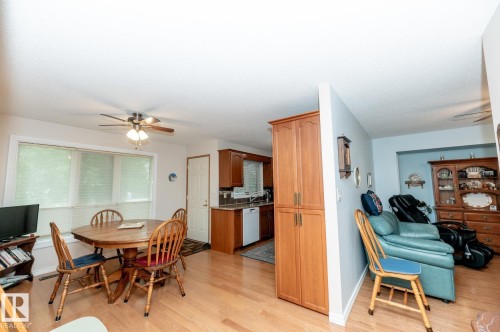 10860 25 Avenue Nw, Edmonton, AB - Indoor Photo Showing Dining Room