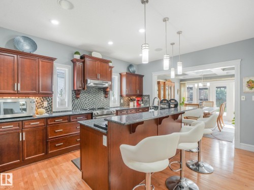 544 Adams Way Sw, Edmonton, AB - Indoor Photo Showing Kitchen With Upgraded Kitchen