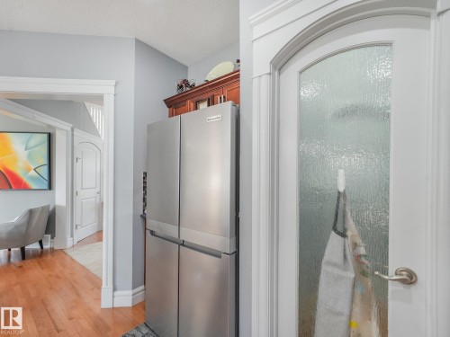 544 Adams Way Sw, Edmonton, AB - Indoor