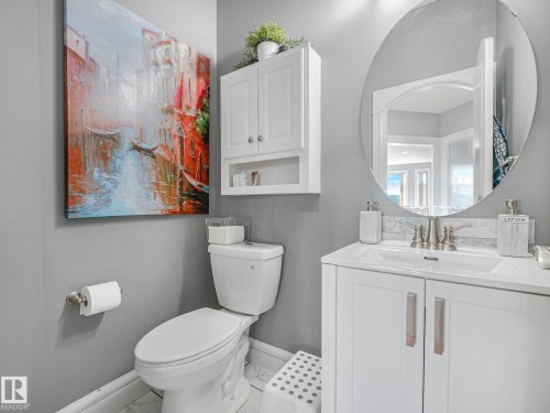 544 Adams Way Sw, Edmonton, AB - Indoor Photo Showing Bathroom