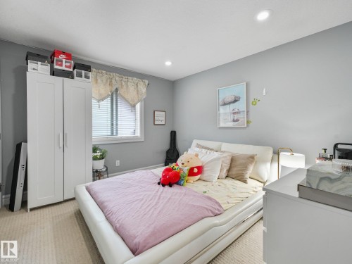 544 Adams Way Sw, Edmonton, AB - Indoor Photo Showing Bedroom