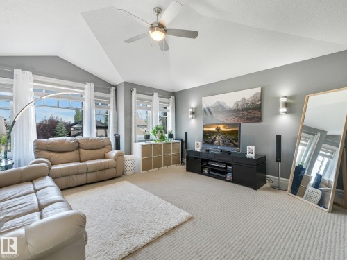 544 Adams Way Sw, Edmonton, AB - Indoor Photo Showing Living Room